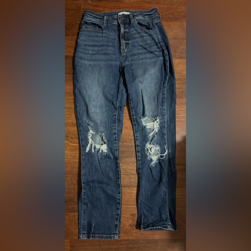 BKE Willow Root Cute  Curvy Mom Jeans with rips -came that way